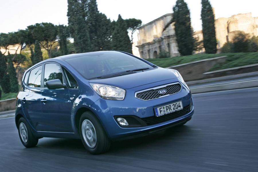  Kia Venga 2010 года  (фото 109 из 199)